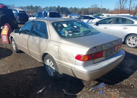 2000 Toyota Camry Ce/Le/Xle z USA, uszkodzony, nr VIN JT2BG22K3Y0447439